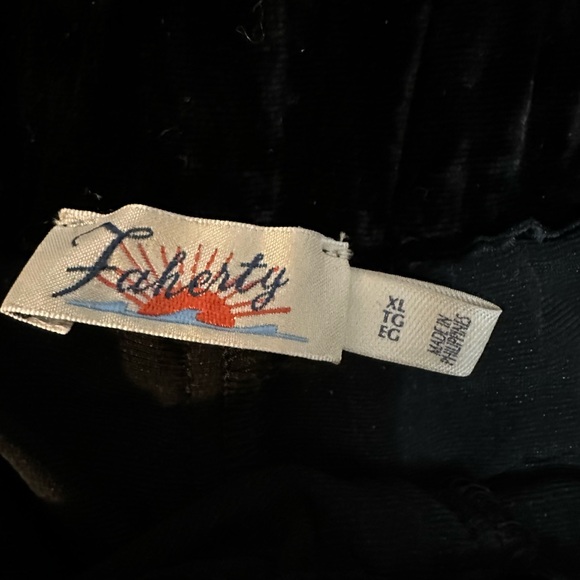 Faherty Stretch Silk Velvet Genevieve Pant - Black Size XL - Picture 4 of 12